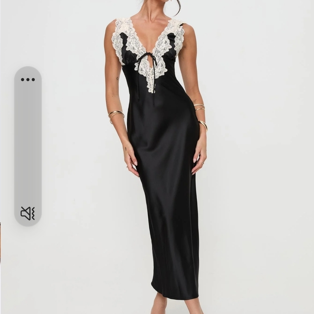 Princess Polly Black and Cream Maxi Dress Size 6